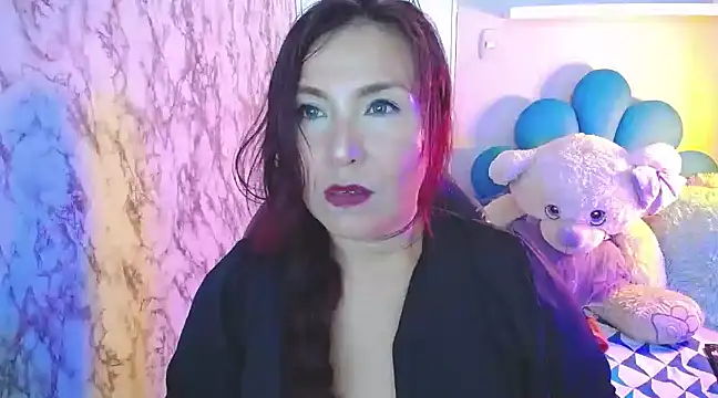 evelyn mature19 online show from 01-10-25, 07:21