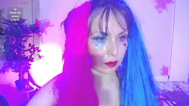 evelyn mature19 online show from 10-05-25, 06:50