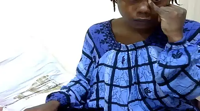 Sexy kienyeji online show from 02-04-25, 02:53