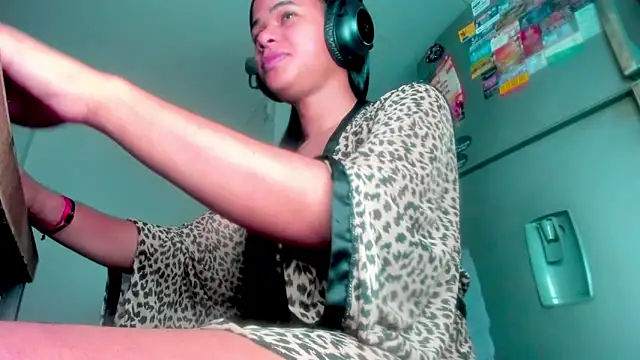 meghanSusexx online show from 02-17-26, 11:33