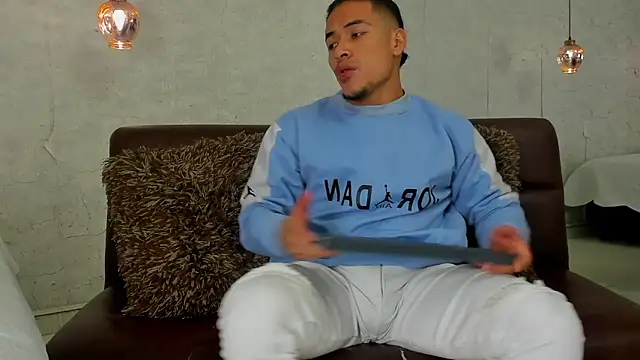 Bryson Collins  online show from 01-02-25, 11:16