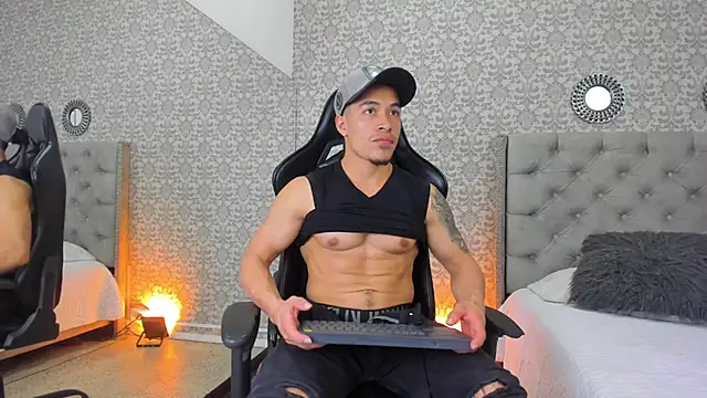 Bryson Collins  online show from 01-16-25, 02:09