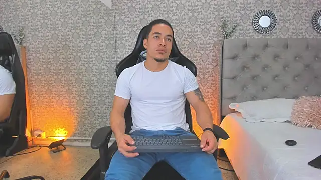 Bryson Collins  online show from 02-01-25, 11:10