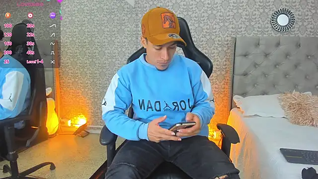 Bryson Collins  online show from 02-05-25, 11:23