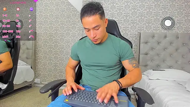 Bryson Collins  online show from 02-06-25, 02:26