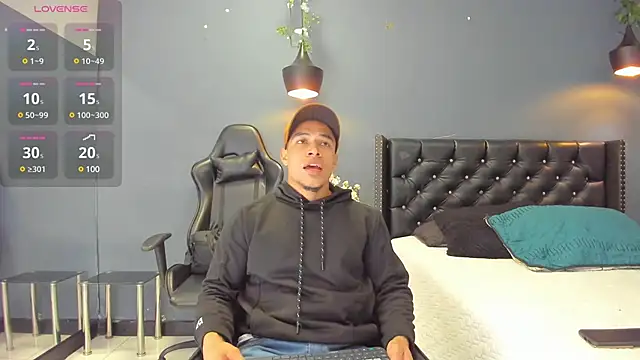 Bryson Collins  online show from 02-11-25, 11:10