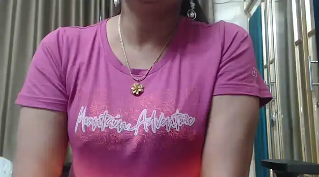 Snapshot of desi-maisa130 chatting on 01-10-25, 08:40 desi-maisa130 online show from 01-10-25, 08:40
