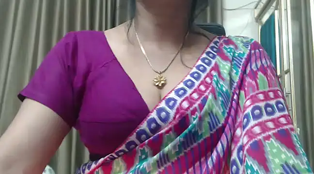 Snapshot of desi-maisa130 chatting on 02-01-25, 06:08 desi-maisa130 online show from 02-01-25, 06:08