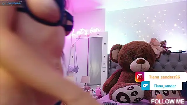 Snapshot of Tiana_sanders chatting on 02-13-25, 04:54 Tiana sanders online show from 02-13-25, 04:54