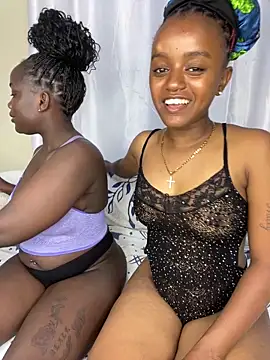 Snapshot of Doublefreaks chatting on 10-23-25, 09:57 Doublefreaks online show from 10-23-25, 09:57