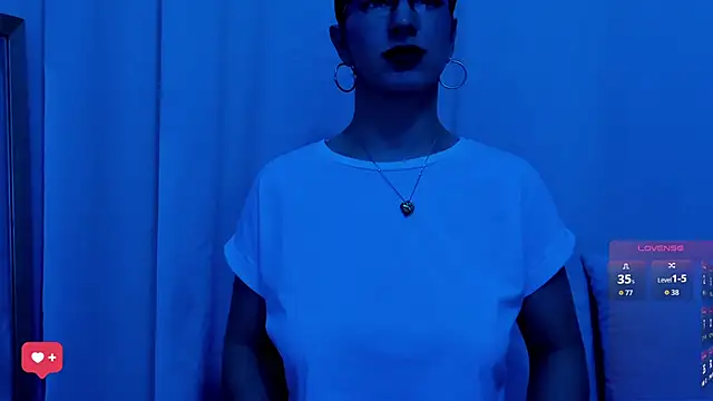 Snapshot of _AllisonSweet_ chatting on 11-12-25, 11:03 AllisonSweet online show from 11-12-25, 11:03