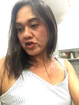 Snapshot of starfish05 chatting on 11-28-25, 01:47 starfish05 online show from 11-28-25, 01:47