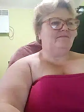 Snapshot of AlenushkaGold chatting on 12-18-24, 06:53 AlenushkaGold online show from 12-18-24, 06:53