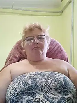 Snapshot of AlenushkaGold chatting on 01-15-25, 09:35 AlenushkaGold online show from 01-15-25, 09:35
