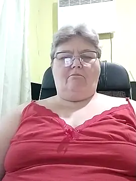 Snapshot of AlenushkaGold chatting on 09-08-25, 02:49 AlenushkaGold online show from 09-08-25, 02:49