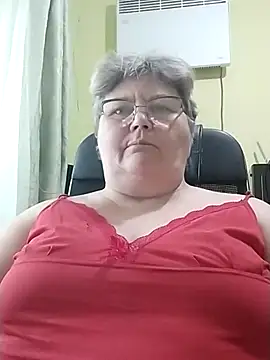 Snapshot of AlenushkaGold chatting on 09-28-25, 08:42 AlenushkaGold online show from 09-28-25, 08:42