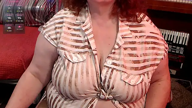 Snapshot of RoseRed69 chatting on 02-24-26, 05:16 RoseRed69 online show from 02-24-26, 05:16