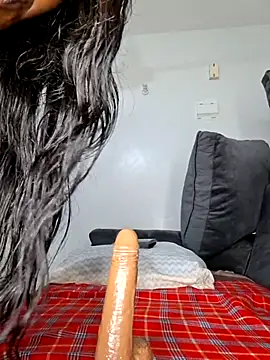 korah01 online show from 11-12-25, 05:24