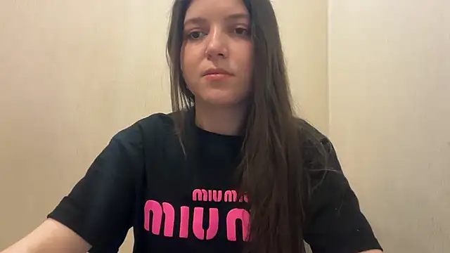 Snapshot of Lina_Most chatting on 11-25-25, 09:15 Lina Most online show from 11-25-25, 09:15