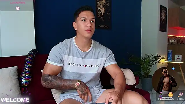 Taylor John online show from 11-10-25, 01:32