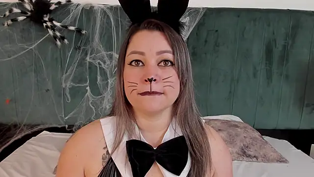 PandoraB  online show from 10-30-25, 11:55