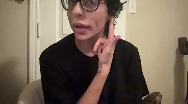 myloveforyouu online show from 12-17-24, 05:07