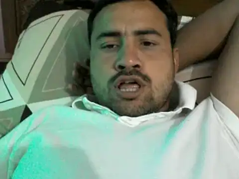 Snapshot of lallantoplonda chatting on 03-01-26, 06:48 lallantoplonda online show from 03-01-26, 06:48