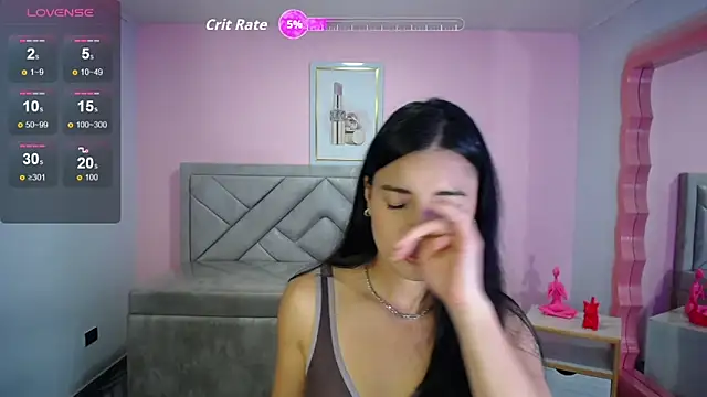 lizzyluk ch online show from 11-10-25, 05:23