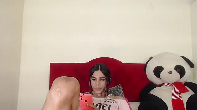 Luluu 08 online show from 02-21-25, 08:05