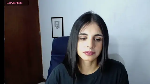 Snapshot of alma_violeta chatting on 10-22-25, 08:30 alma violeta online show from 10-22-25, 08:30