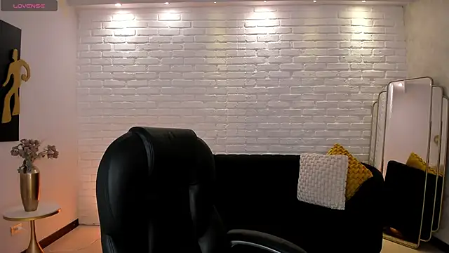 ValeriaRiveraX online show from 11-02-25, 11:51