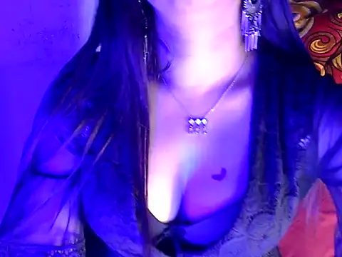 akshara thakur9 online show from 12-30-24, 09:19