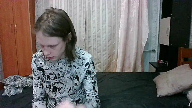 Snapshot of Crystal_Love_Porn chatting on 02-26-25, 12:27 Crystal Love Porn online show from 02-26-25, 12:27