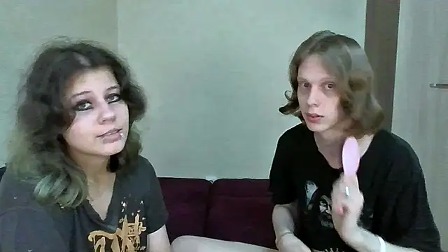 Snapshot of Crystal_Love_Porn chatting on 09-19-25, 07:36 Crystal Love Porn online show from 09-19-25, 07:36