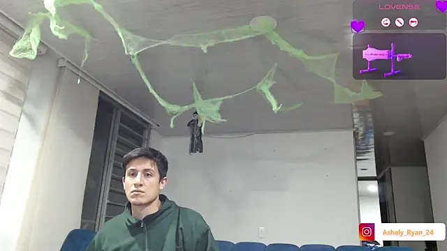 ashely ryan24 online show from 10-09-25, 11:25