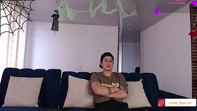 ashely ryan24 online show from 10-14-25, 07:25