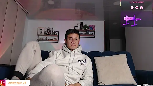 ashely ryan24 online show from 02-24-26, 12:41