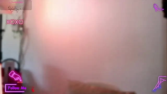 LauGrayJ online show from 11-25-25, 05:13