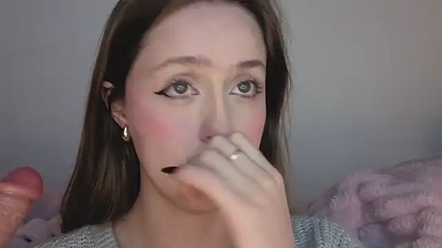 Snapshot of SofiaGc chatting on 11-29-25, 04:15 SofiaGc online show from 11-29-25, 04:15