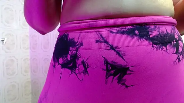 Sophy wm online show from 10-22-25, 04:13