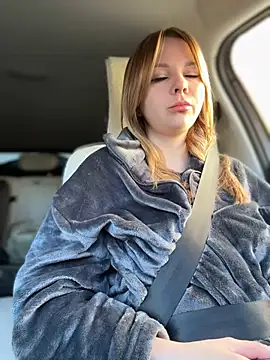  YourAnnie  online show from 03-19-25, 04:14