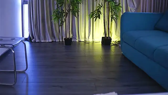 MissKiarra online show from 03-08-25, 05:28