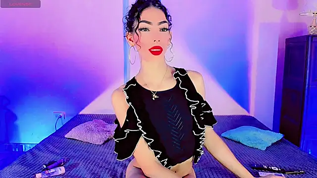 Snapshot of Tiffany_moonblack chatting on 11-14-25, 02:38 Tiffany moonblack online show from 11-14-25, 02:38