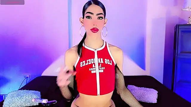 Snapshot of Tiffany_moonblack chatting on 11-23-25, 10:31 Tiffany moonblack online show from 11-23-25, 10:31