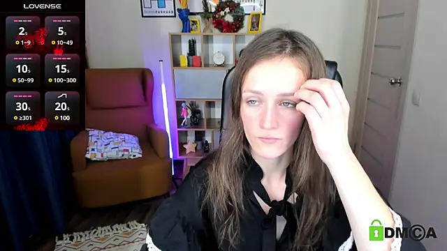 Snapshot of FrancescaCollins chatting on 12-23-24, 07:30 FrancescaCollins online show from 12-23-24, 07:30