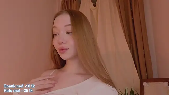 Snapshot of VioletMills chatting on 10-15-25, 02:55 VioletMills online show from 10-15-25, 02:55