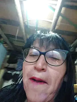 clarita 01 online show from 10-15-25, 11:54