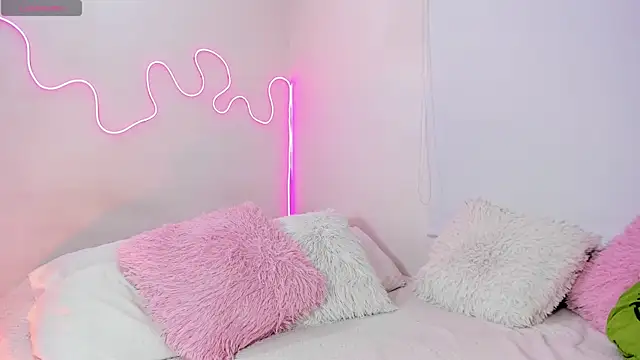 Snapshot of karly_rioss chatting on 03-09-25, 09:35 karly rioss online show from 03-09-25, 09:35