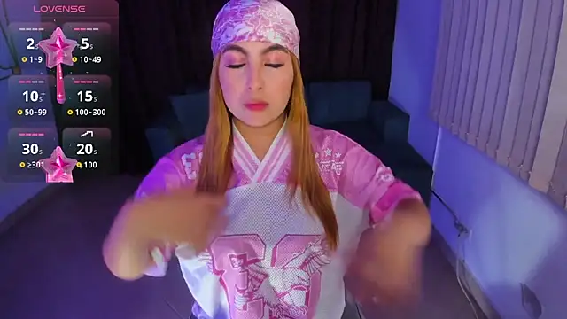 SusyAmis online show from 10-04-25, 04:43