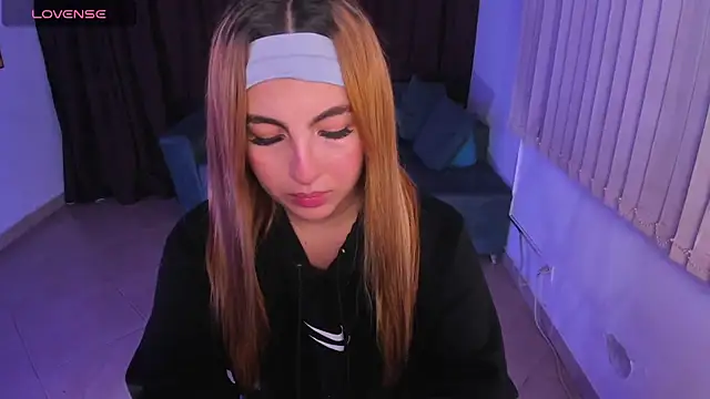 SusyAmis online show from 11-15-25, 03:15